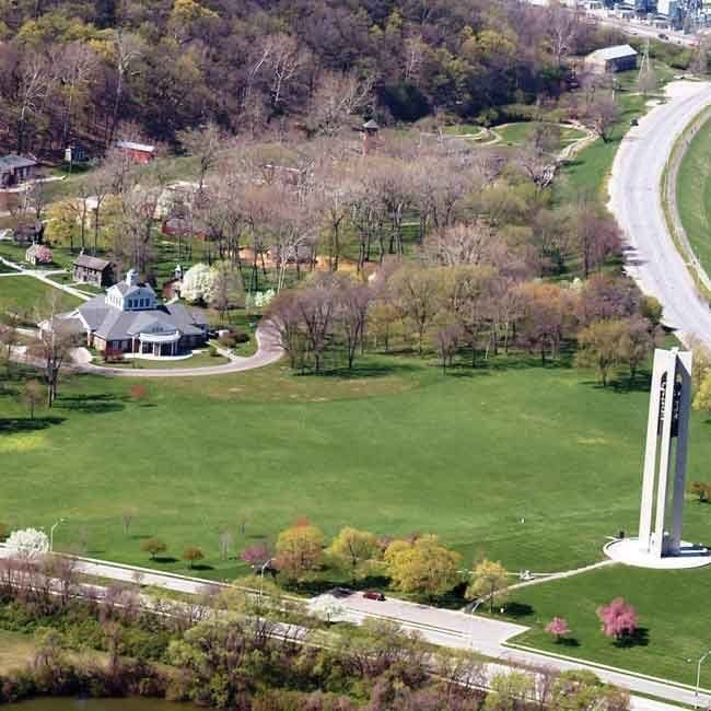 Carillon Historical Park-min